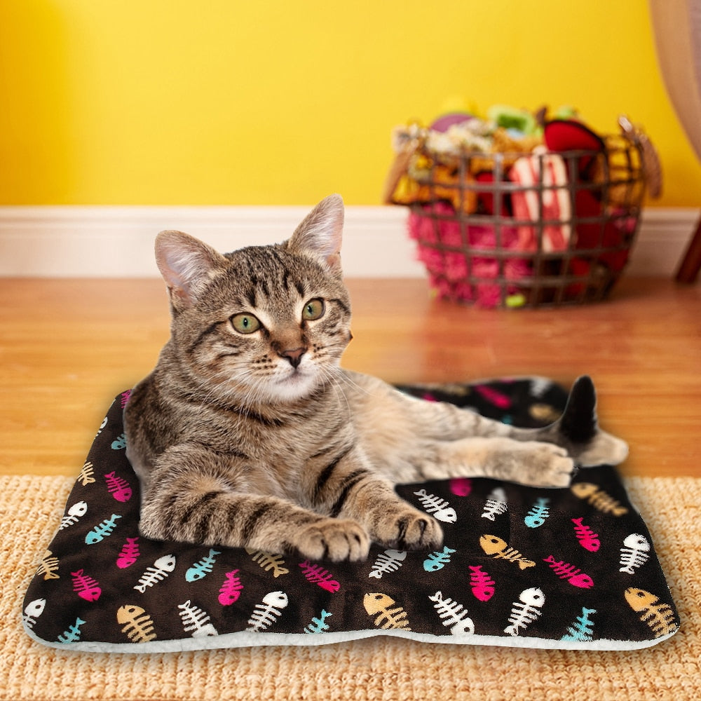 Fleece Dog & Cat Bed - Cozy Winter Cushion