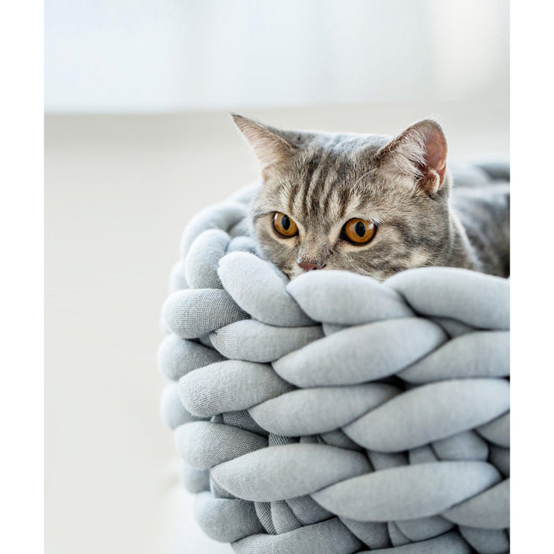 Braided Cat Bed - Warm, Cozy Indoor Sleeping Cave