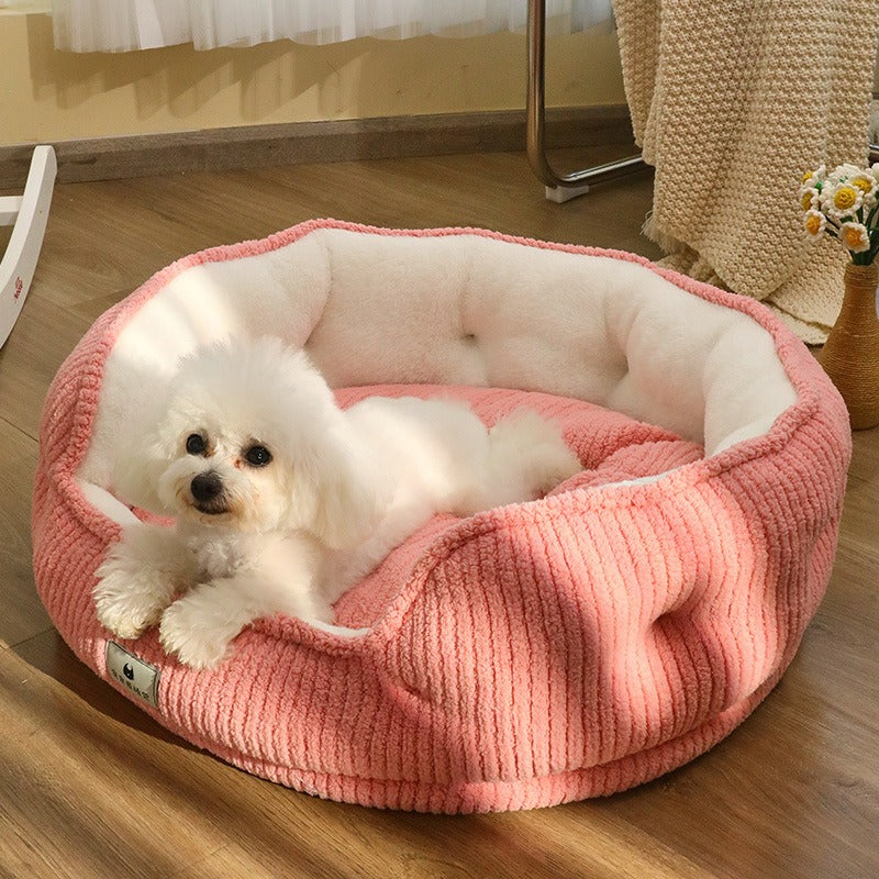 Cozy All-Season Pet Bed – Keeps Dogs & Cats Warm & Comfy